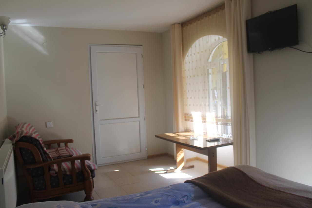 Hotel Restaurant Kakhaberi Bibiliani Luaran gambar